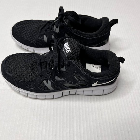 Nike Free Run 2 Grade School Low Top Running Shoes Black DD0163-004 NEW Sz 5.5 - Picture 2 of 6